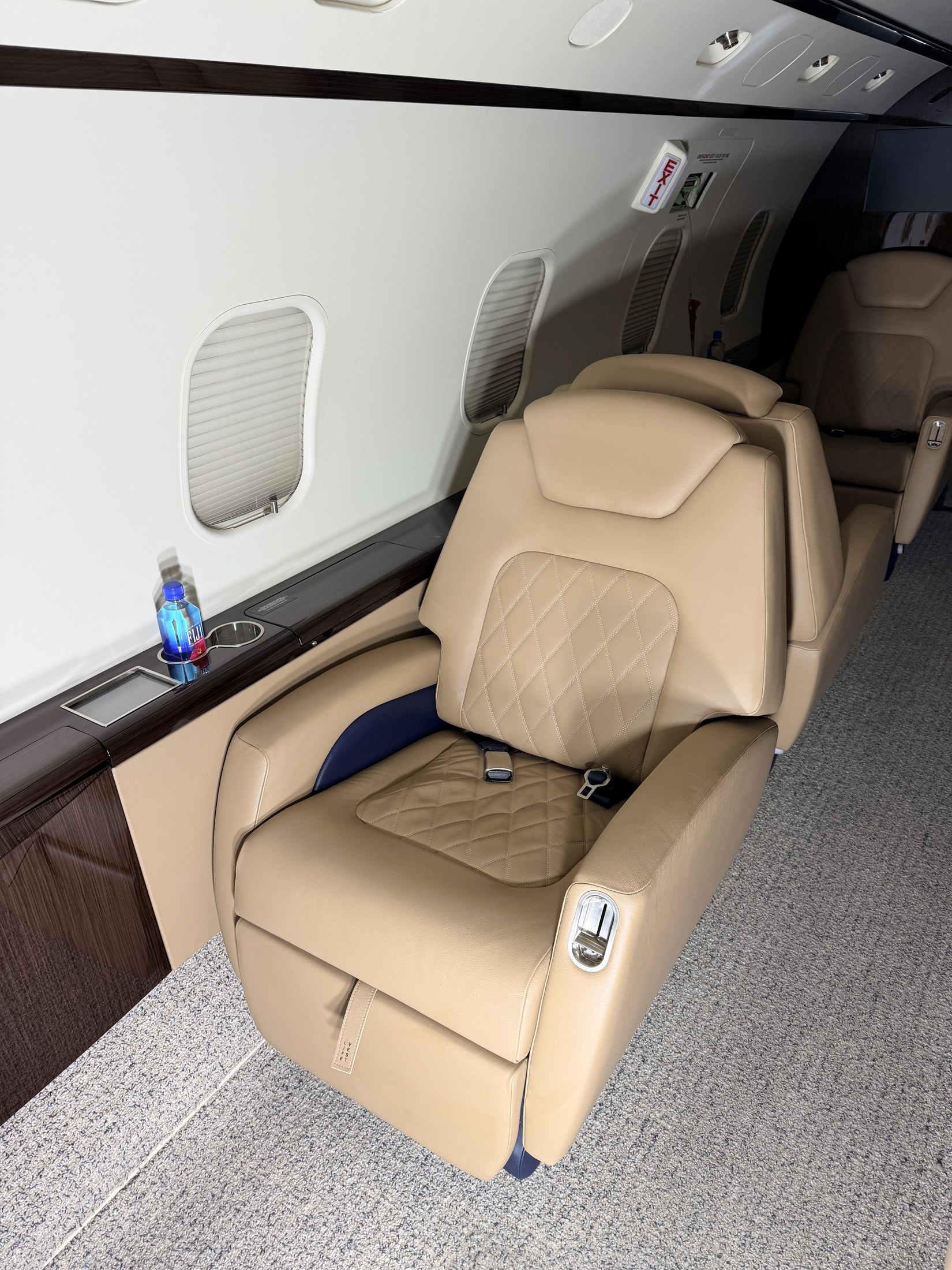 After: sidewall, window, seat, and carpet presentation on the Challenger 300