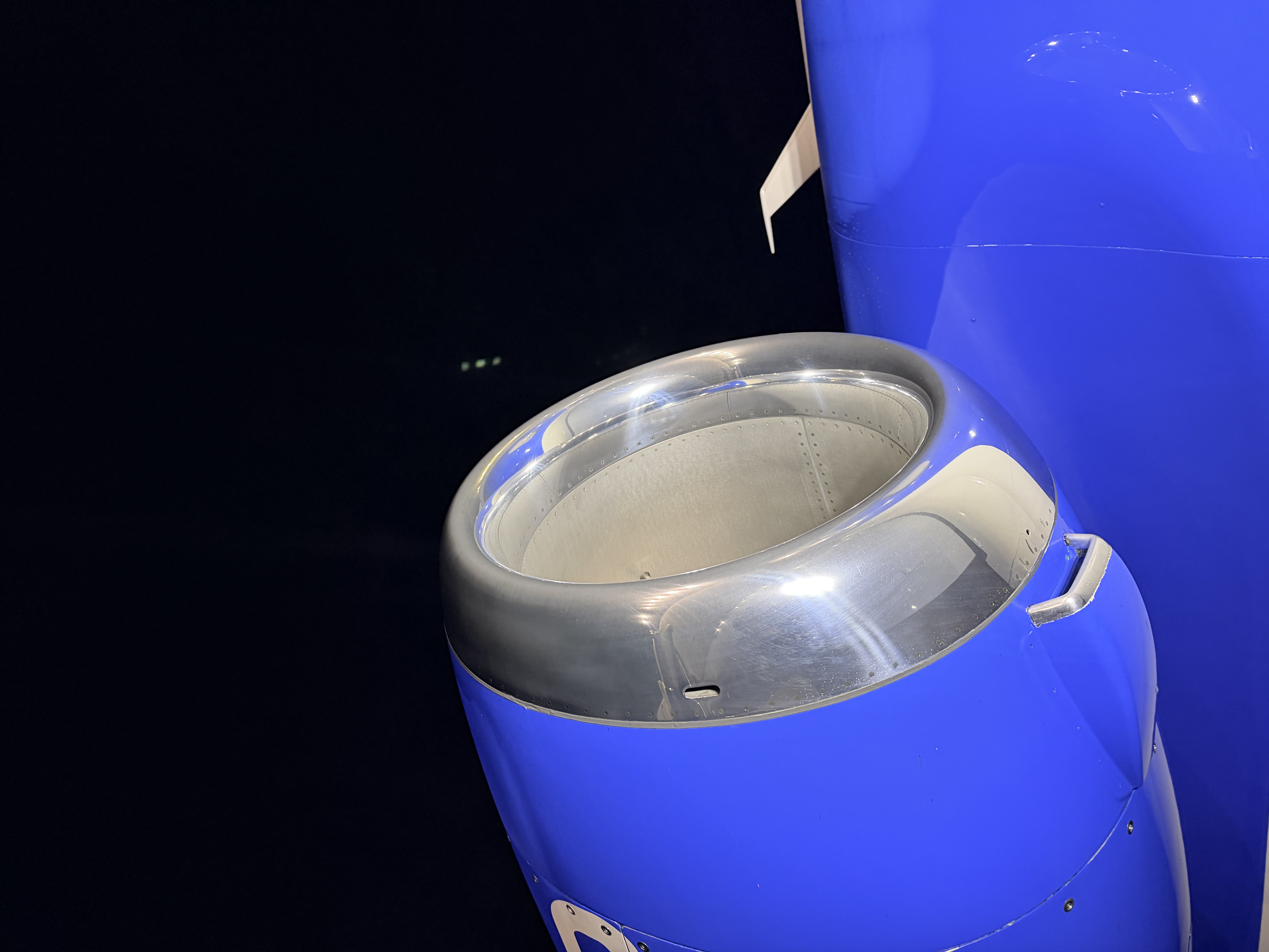 Embraer Phenom 300 detailing at Chicago Executive (PWK)