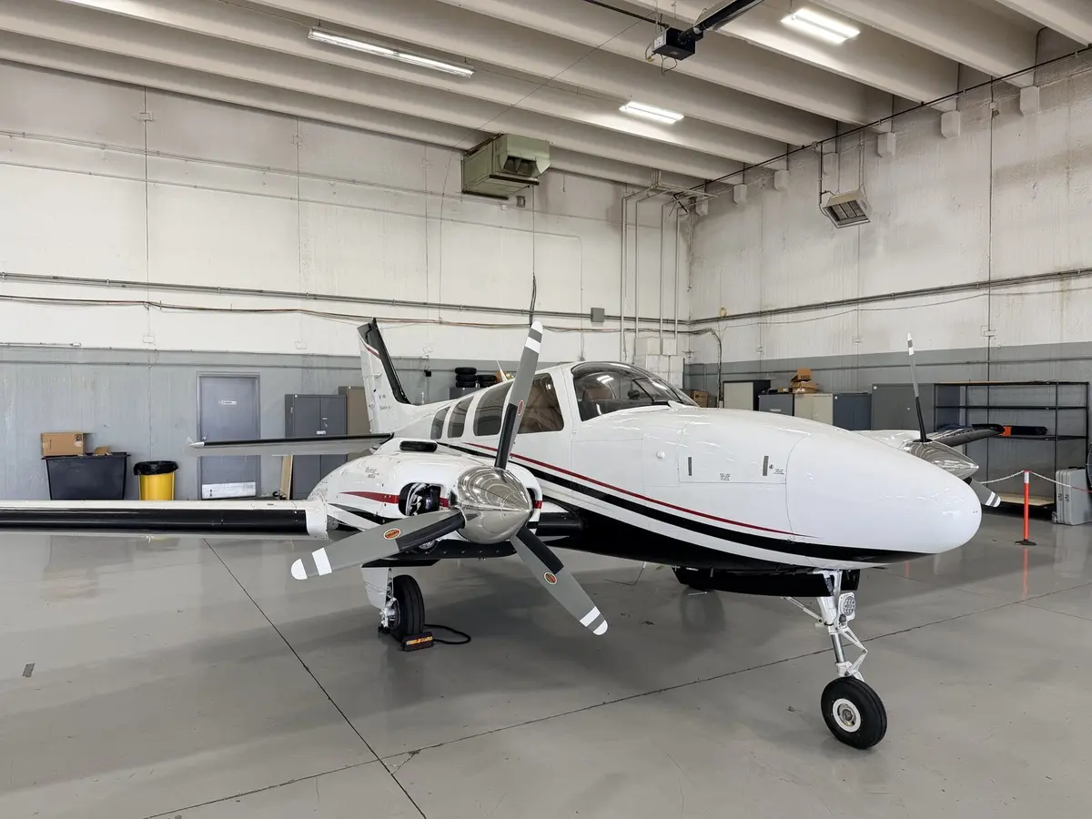 Beechcraft Baron 58 detailing at Chicago Executive Airport