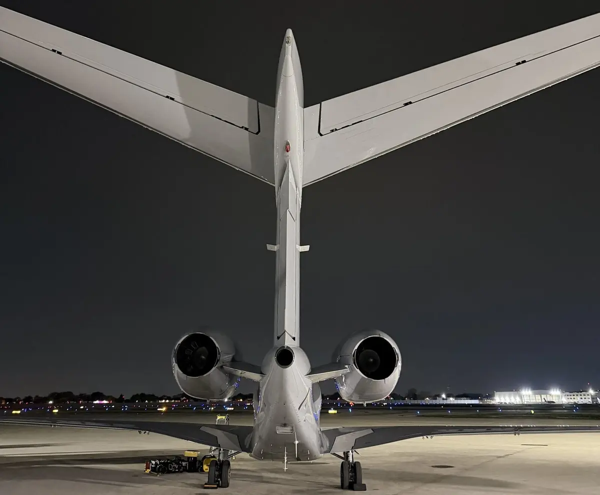 Cessna Citation X detailing at Chicago Midway International Airport